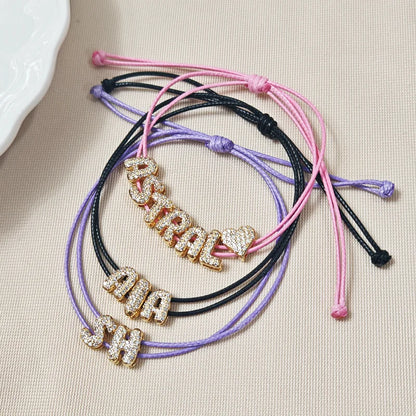 Pulsera con letras de EE. UU.